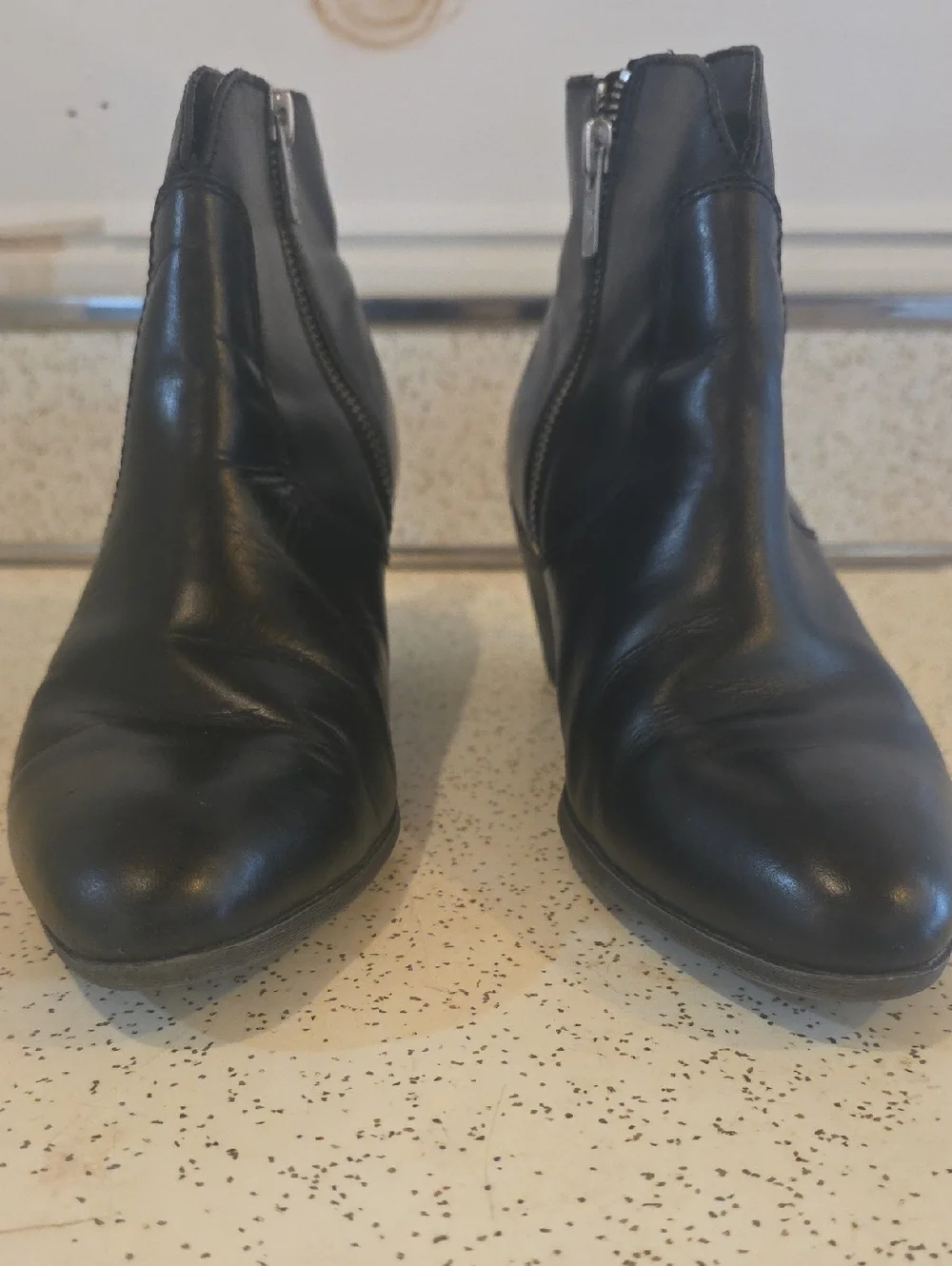 Frye Women's Jennifer Leather Side Zip Ankle Boots Booties Black 7.5 M 3471729 - Picture 6 of 11